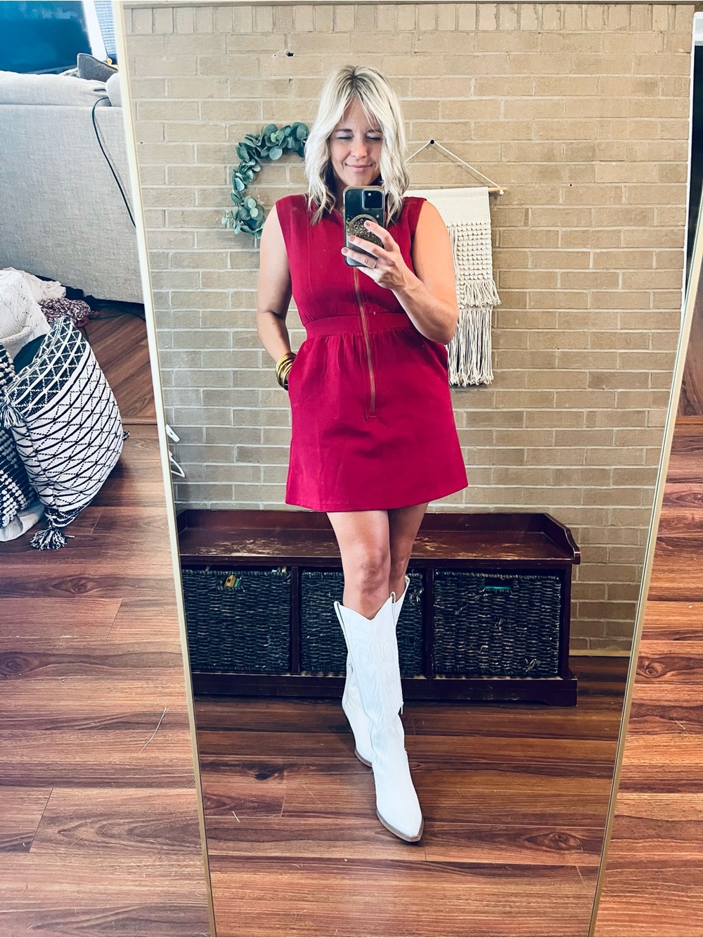 entro Sleeveless Red Zip-Front Mini Dress
